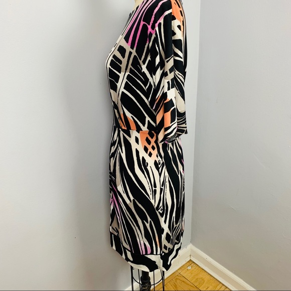 Cache Dress - Picture 2 of 8